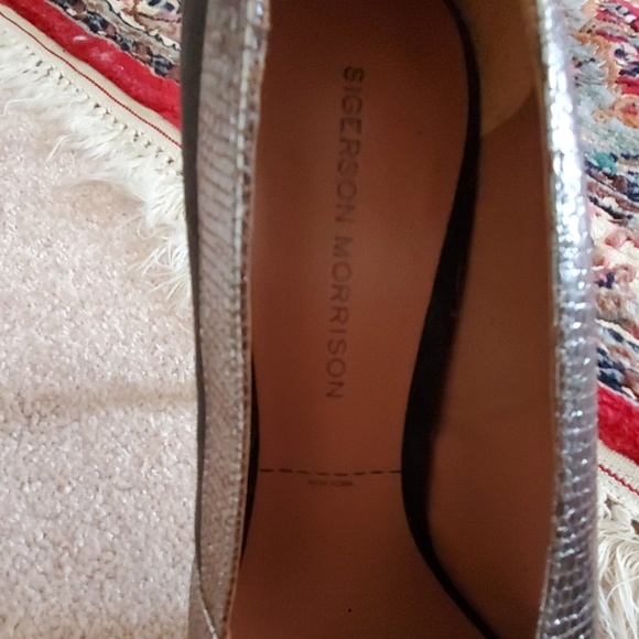 Sigerson Morrison Suede and metallic stiletto pumps - Picture 4 of 7